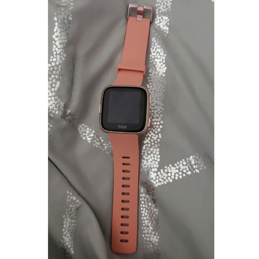 Fitbit Versa - Peach, Rose Gold